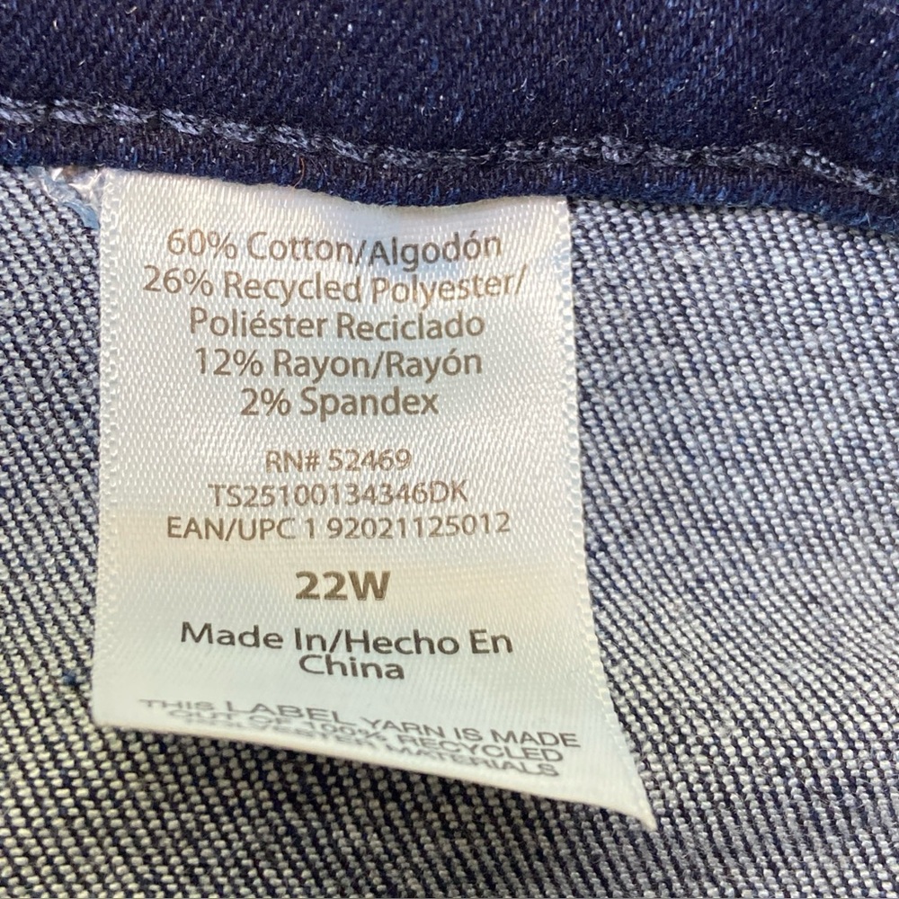Terra & Sky Women's Size 22W Jean Shorts 5-Pocket Design - Picture 5 of 5
